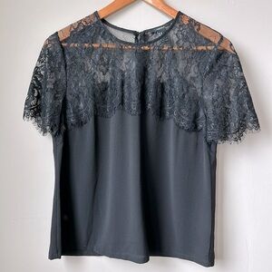 FOREVER 21 Black lace top size M - looks expensive